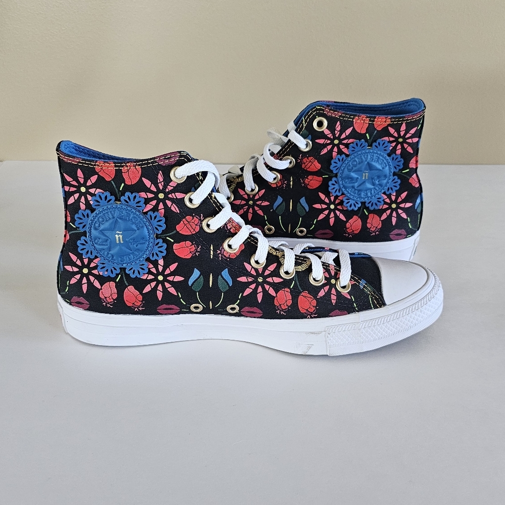 🌸 Converse "¡Mi Gente!" Floral Otomi High Tops Size 8.5 Sneakers🌸